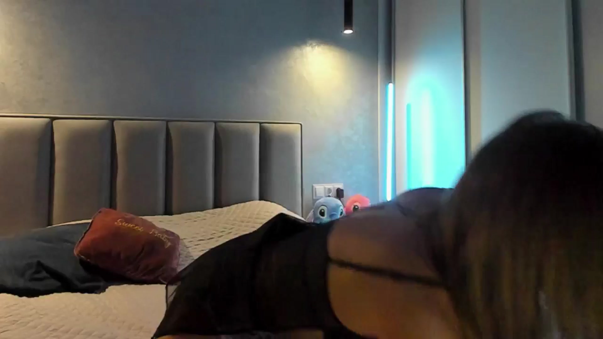 Gallery image thumbnail from LaAngel's myfreecams stream on, 10/27/2025, 17:51 image 19 of 20