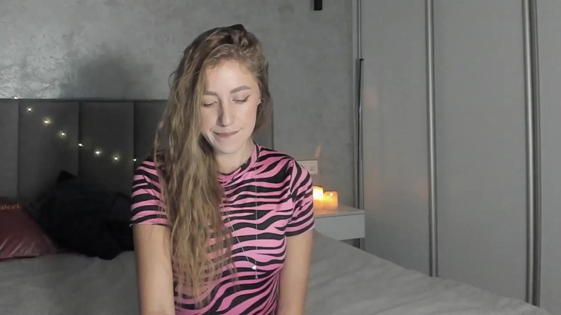 Gallery image thumbnail from LaAngel's myfreecams stream on, 12/07/2025, 15:25 image 19 of 20