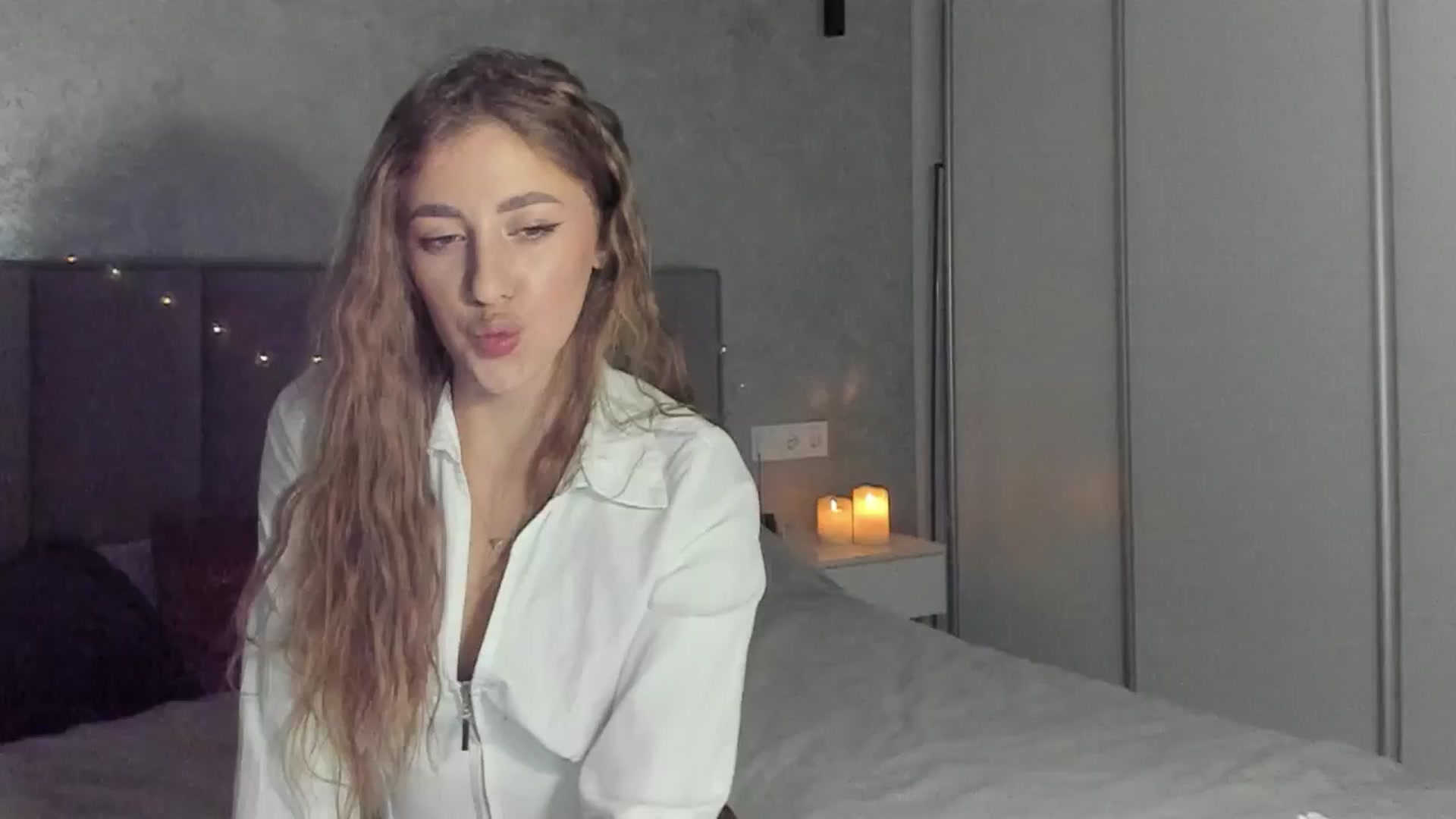 Gallery image thumbnail from LaAngel's myfreecams stream on, 12/10/2025, 15:16 image 19 of 20