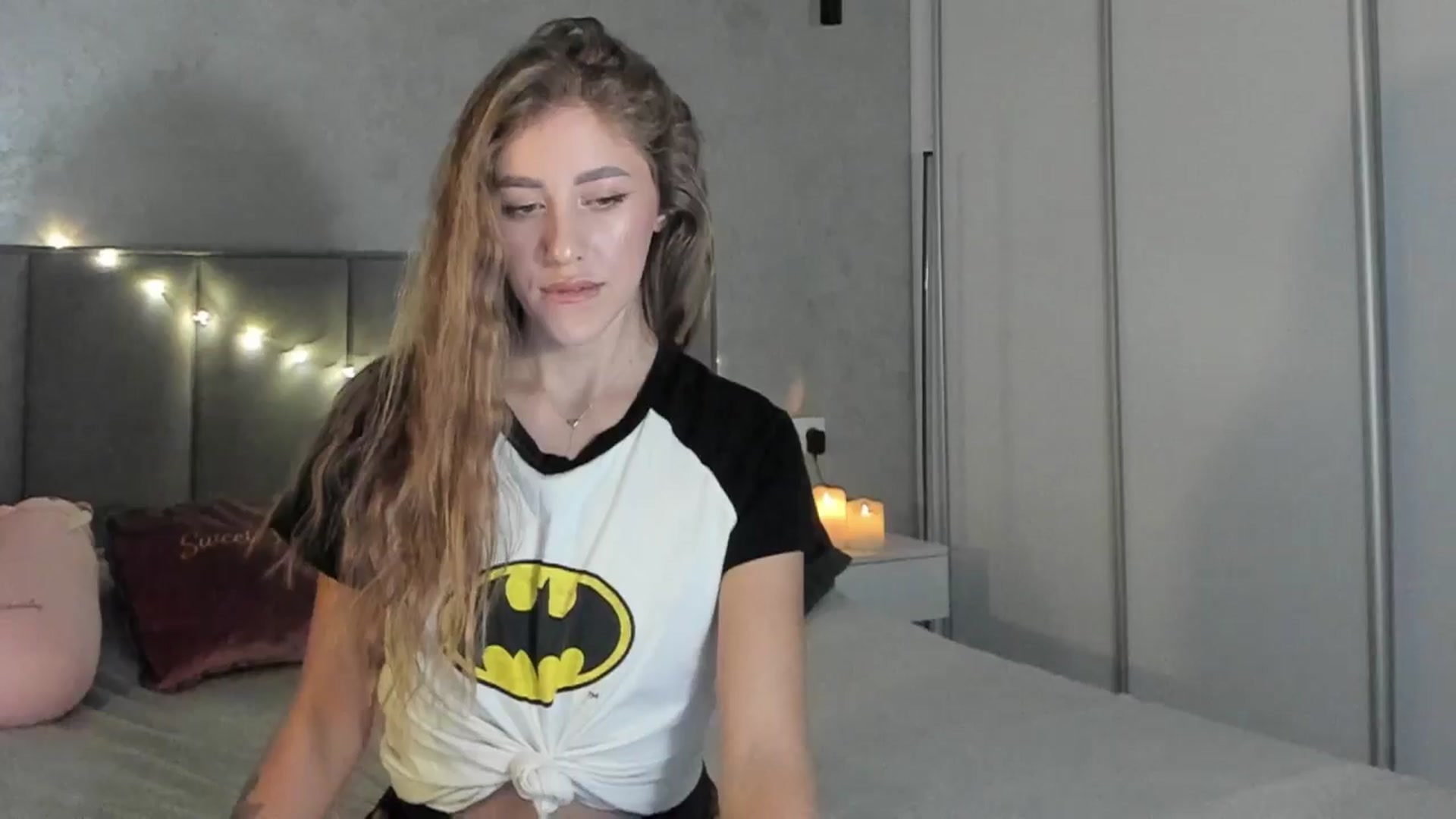 Gallery image thumbnail from LaAngel's myfreecams stream on, 12/11/2025, 14:19 image 2 of 20