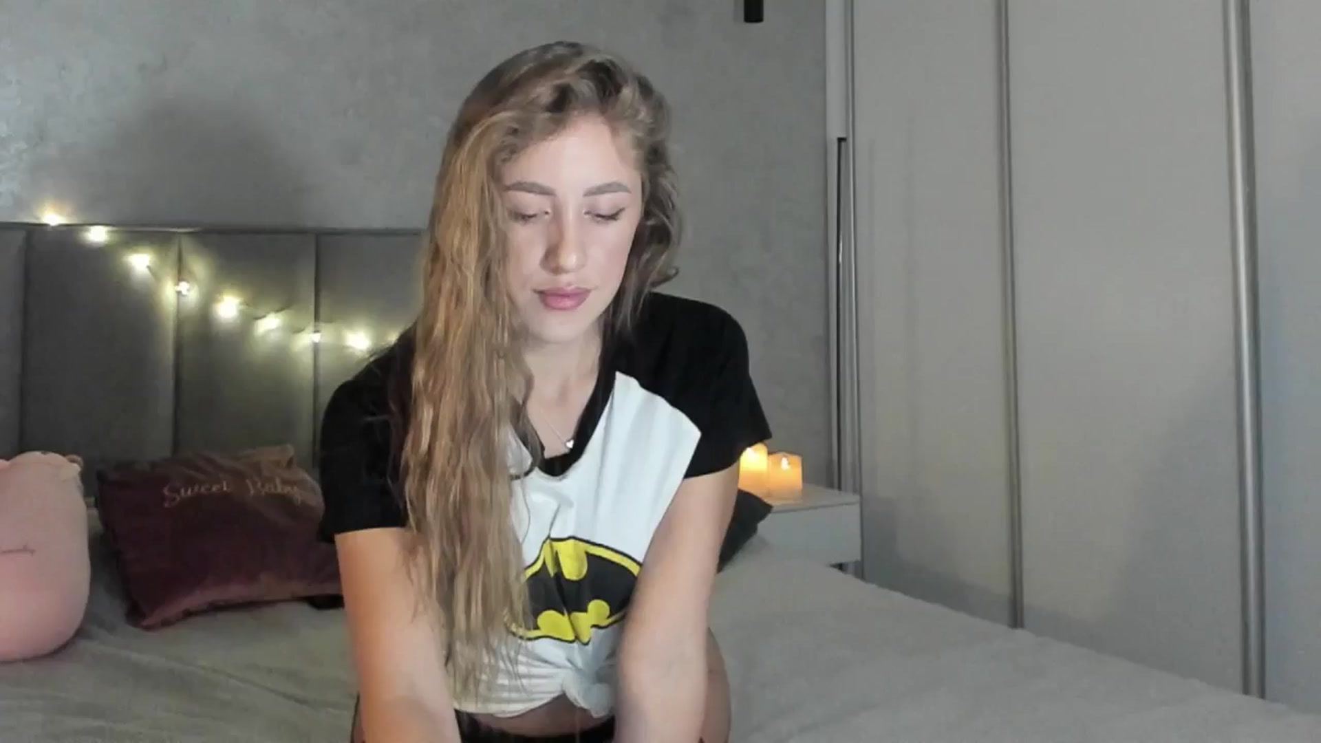 Gallery image thumbnail from LaAngel's myfreecams stream on, 12/11/2025, 14:19 image 18 of 20