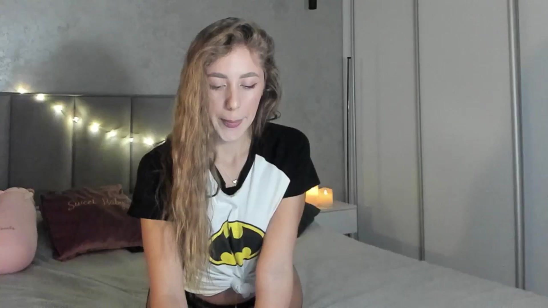 Gallery image thumbnail from LaAngel's myfreecams stream on, 12/11/2025, 14:19 image 19 of 20