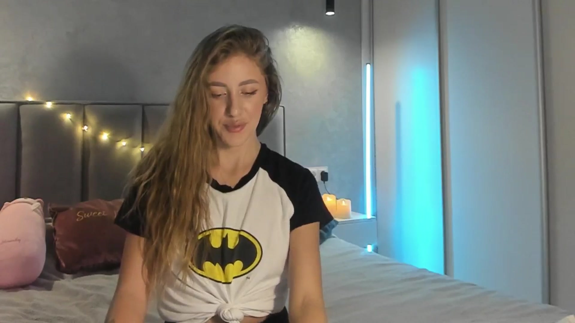 Gallery image thumbnail from LaAngel's myfreecams stream on, 12/11/2025, 17:44 image 4 of 20