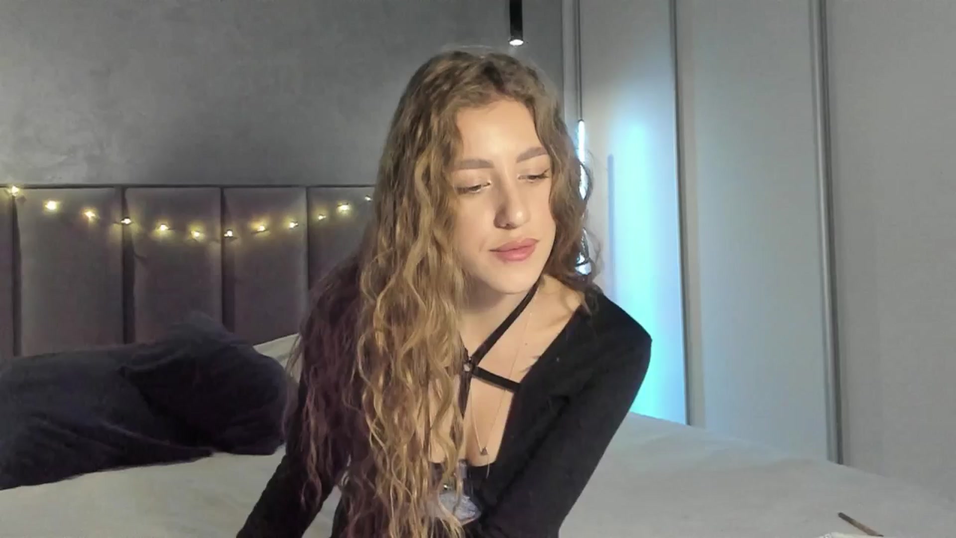 Gallery image thumbnail from LaAngel's myfreecams stream on, 01/05/2026, 15:22 image 3 of 20