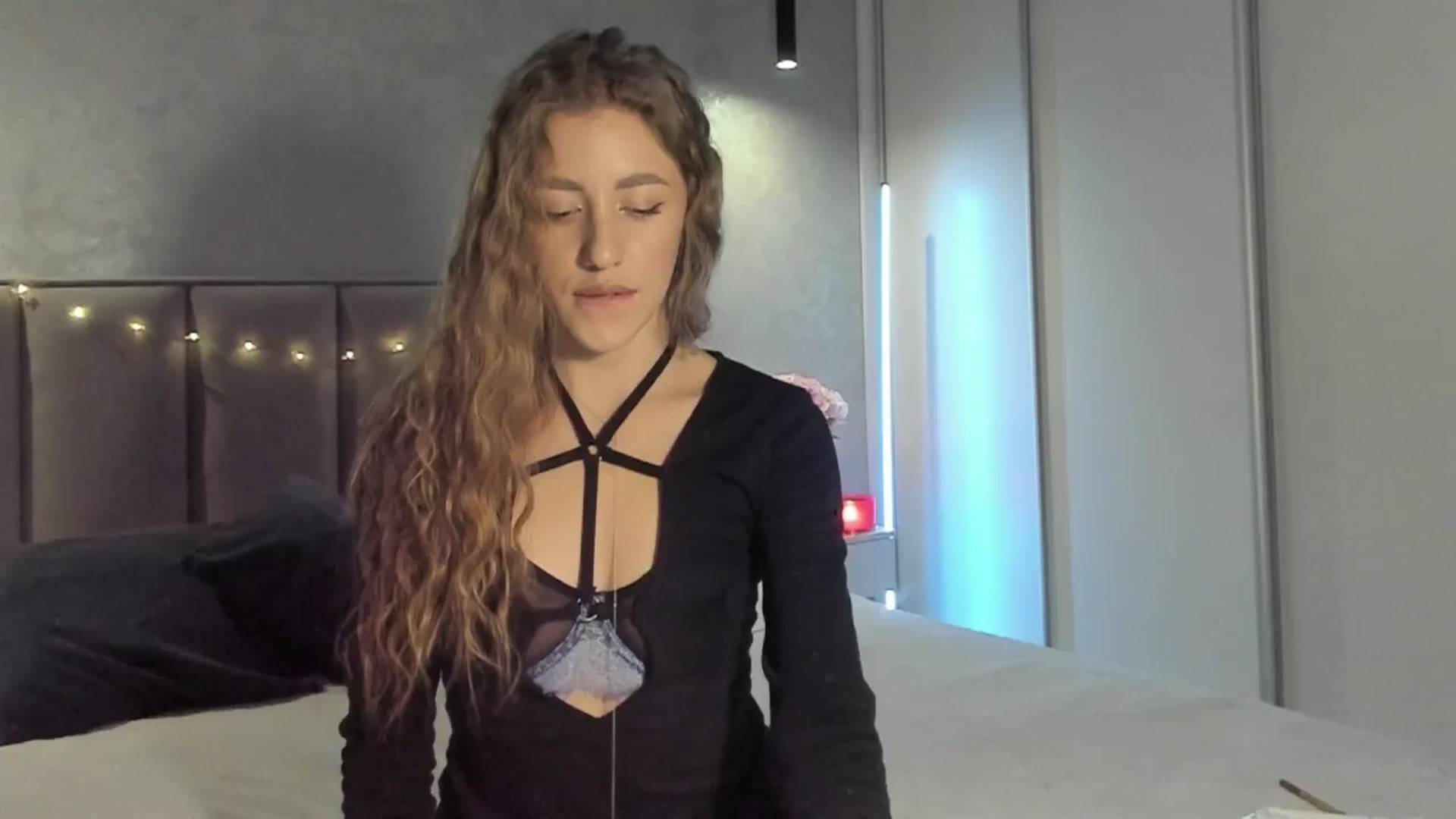 Gallery image thumbnail from LaAngel's myfreecams stream on, 01/05/2026, 15:47 image 13 of 20