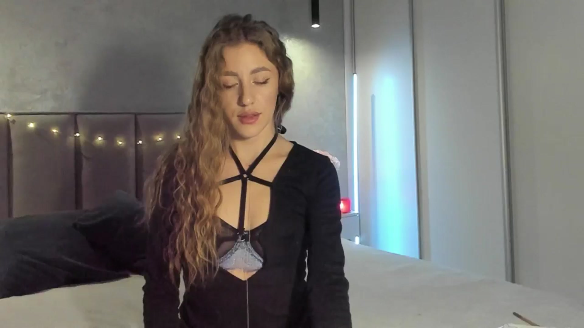 Gallery image thumbnail from LaAngel's myfreecams stream on, 01/05/2026, 15:47 image 17 of 20