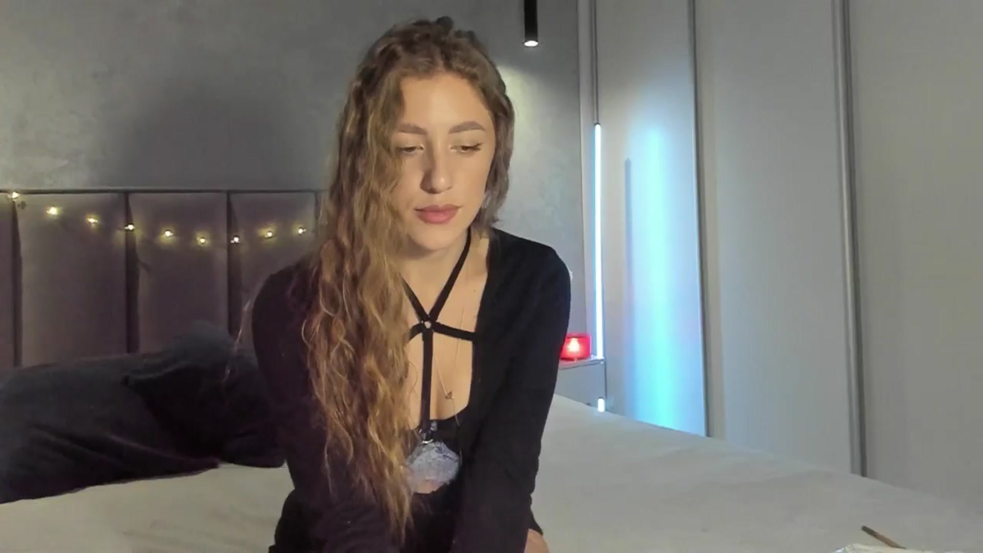Gallery image thumbnail from LaAngel's myfreecams stream on, 01/05/2026, 15:47 image 3 of 20