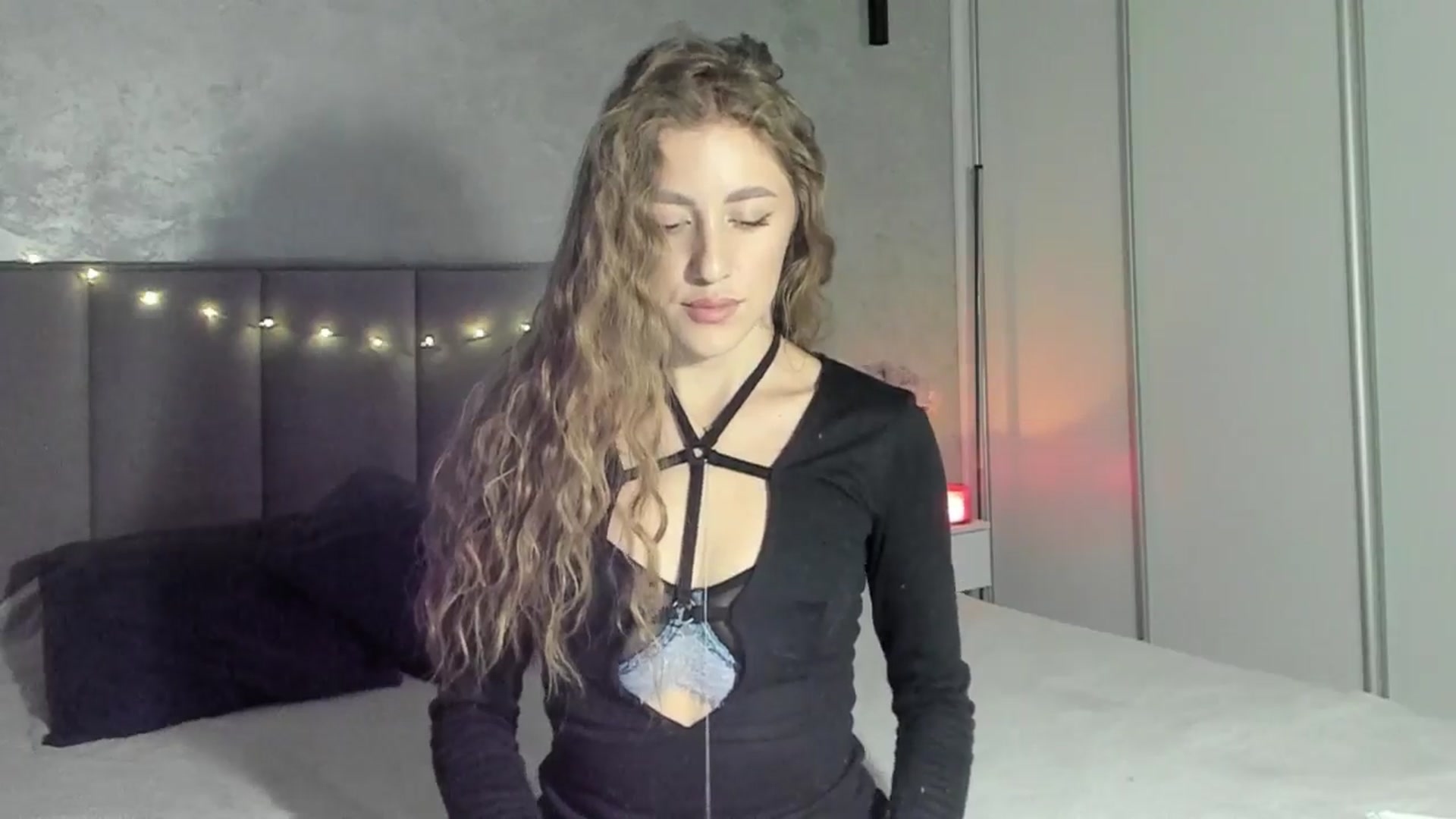 Gallery image thumbnail from LaAngel's myfreecams stream on, 01/05/2026, 17:47 image 13 of 20