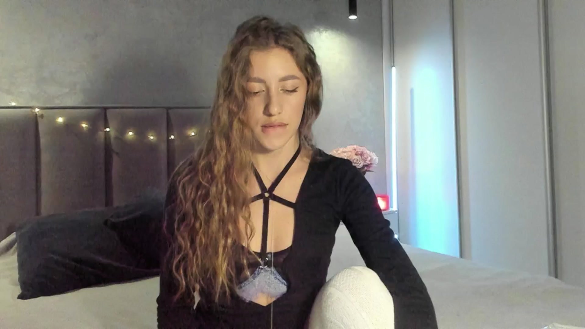 Gallery image thumbnail from LaAngel's myfreecams stream on, 01/05/2026, 17:47 image 5 of 20