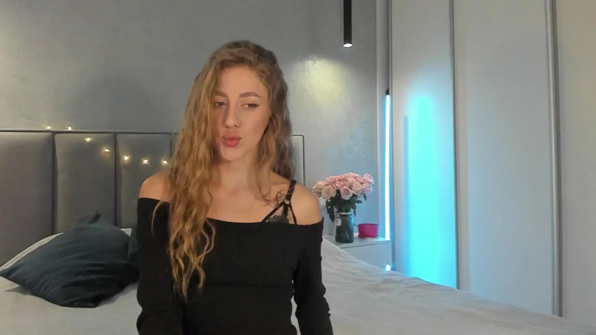 Gallery image thumbnail from LaAngel's myfreecams stream on, 01/08/2026, 13:24 image 6 of 20