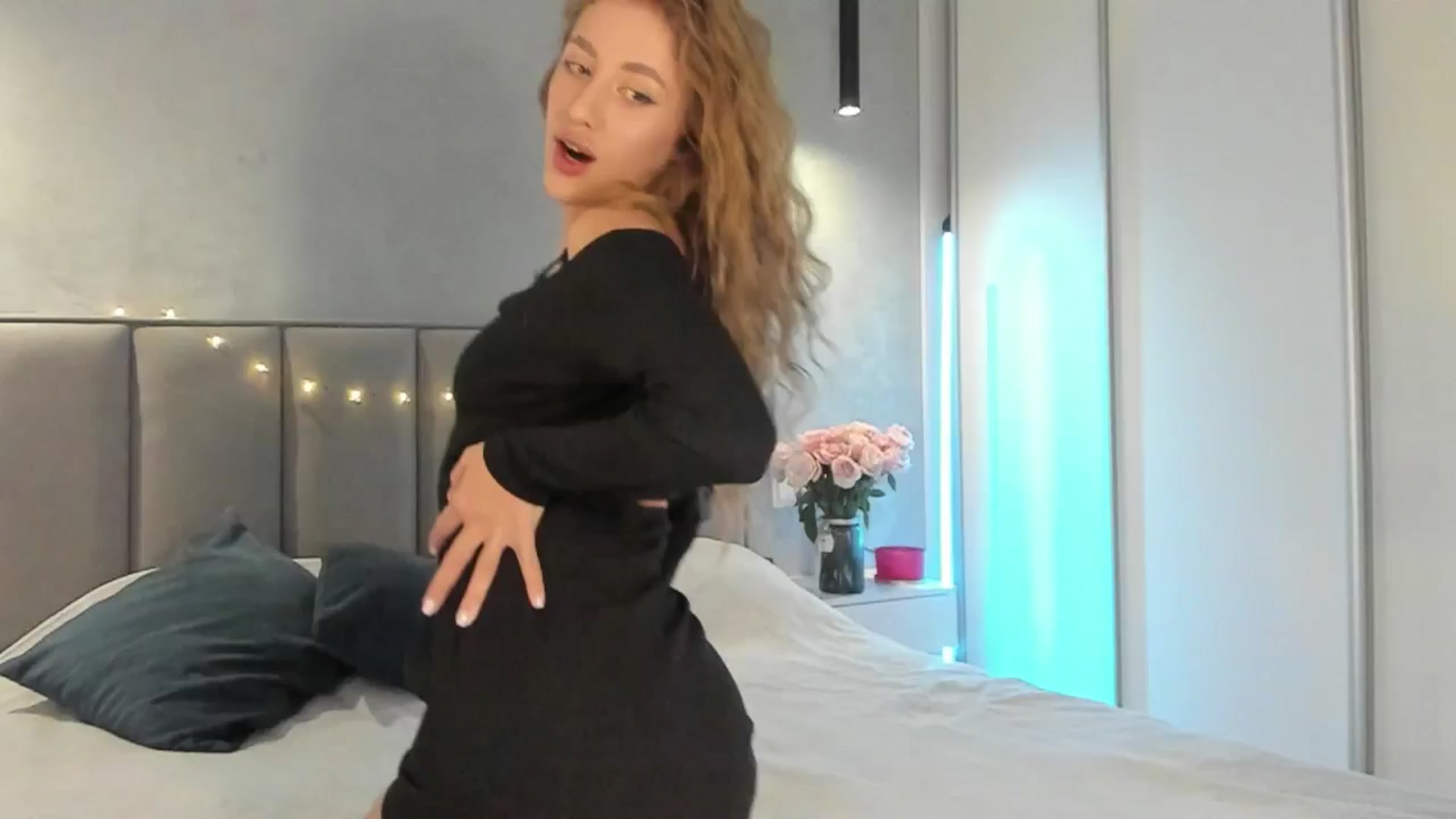 Gallery image thumbnail from LaAngel's myfreecams stream on, 01/08/2026, 13:24 image 12 of 20