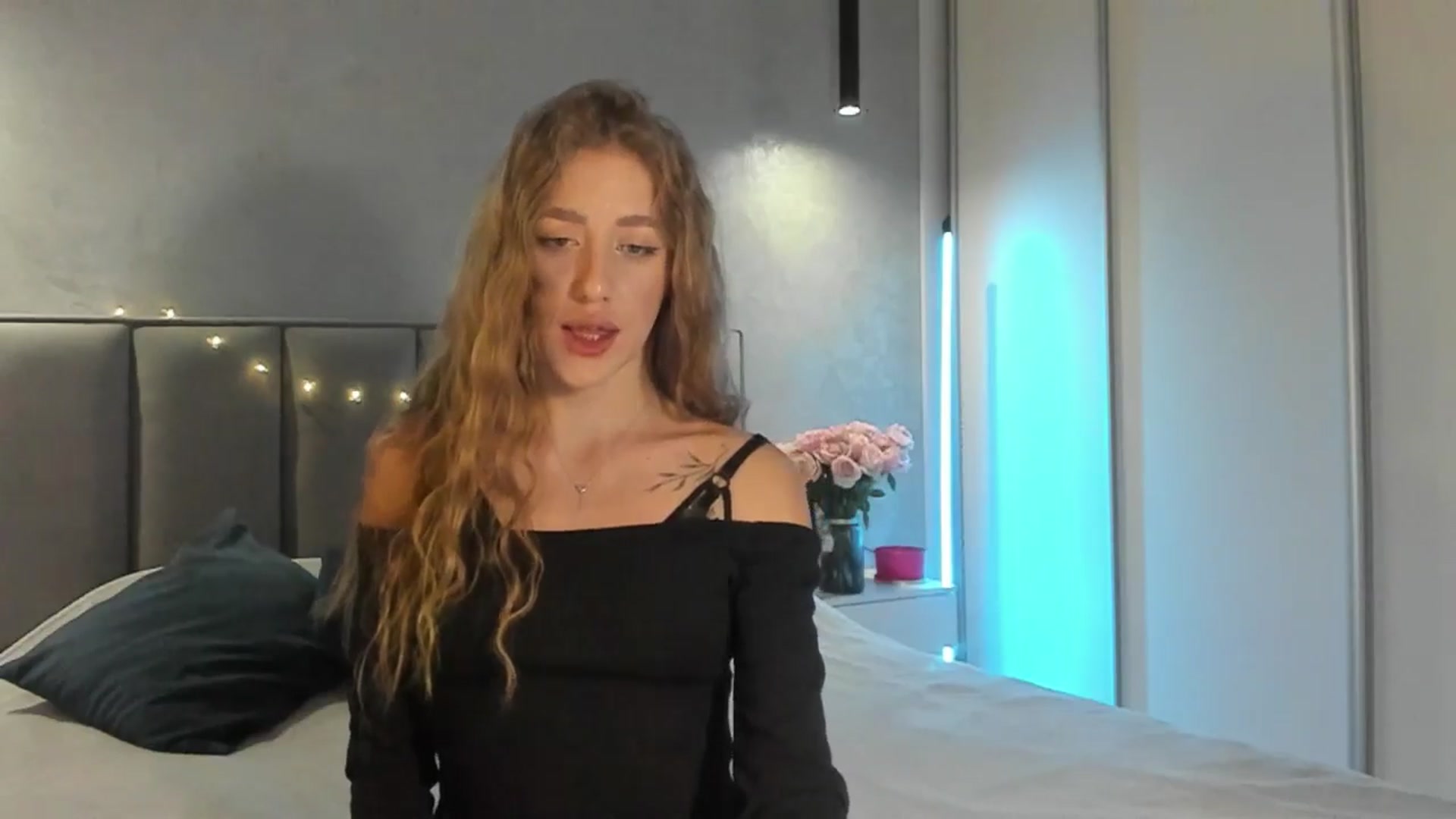 Gallery image thumbnail from LaAngel's myfreecams stream on, 01/08/2026, 14:34 image 15 of 20