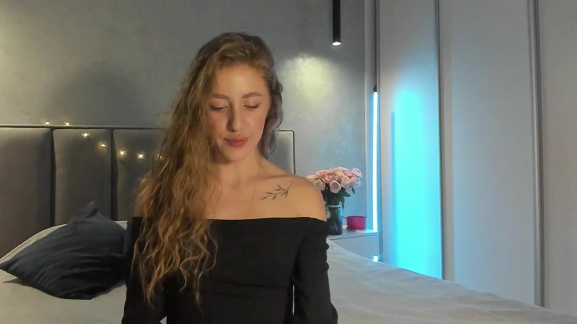 Gallery image thumbnail from LaAngel's myfreecams stream on, 01/08/2026, 17:23 image 2 of 20