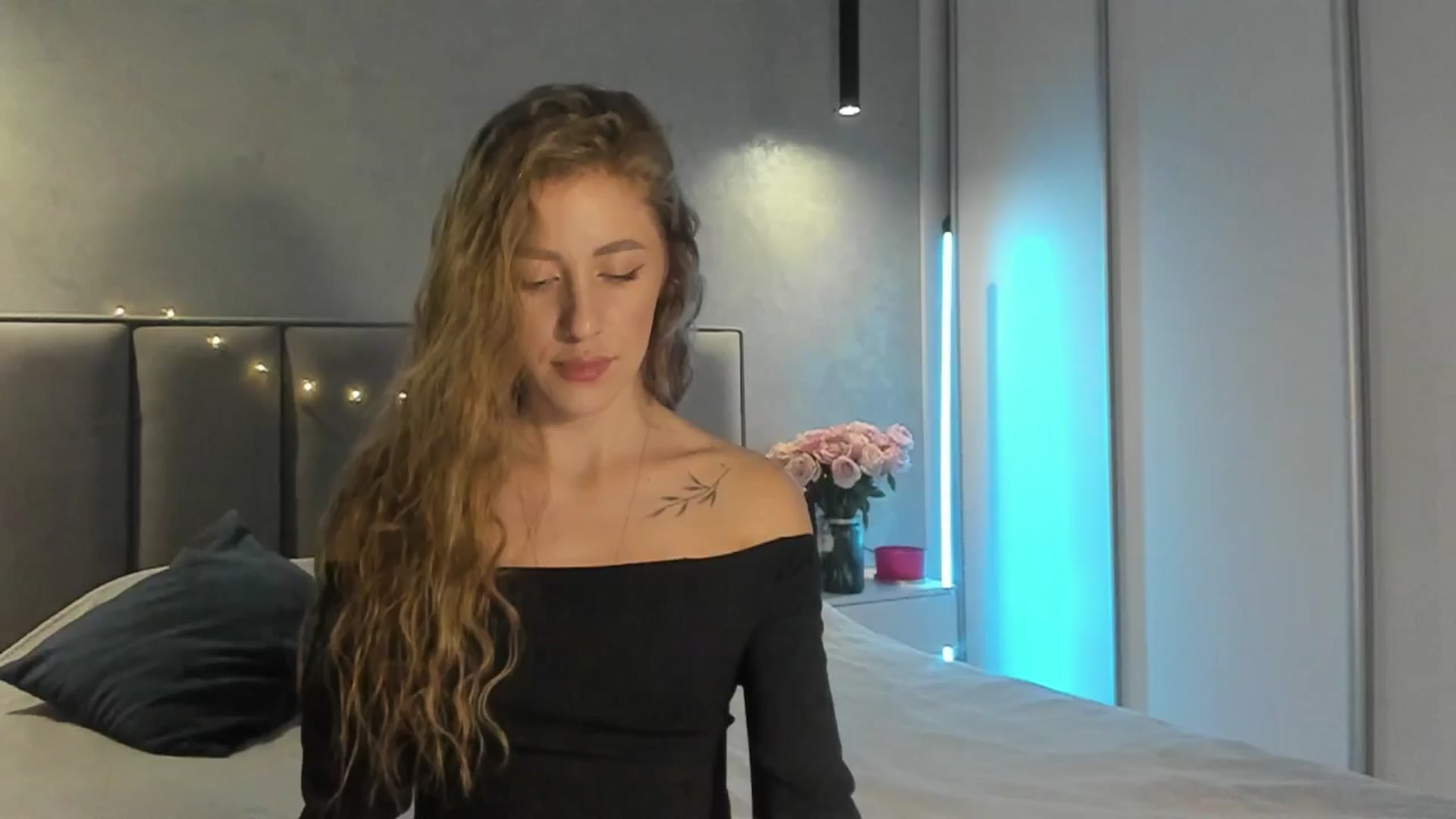 Gallery image thumbnail from LaAngel's myfreecams stream on, 01/08/2026, 17:23 image 3 of 20