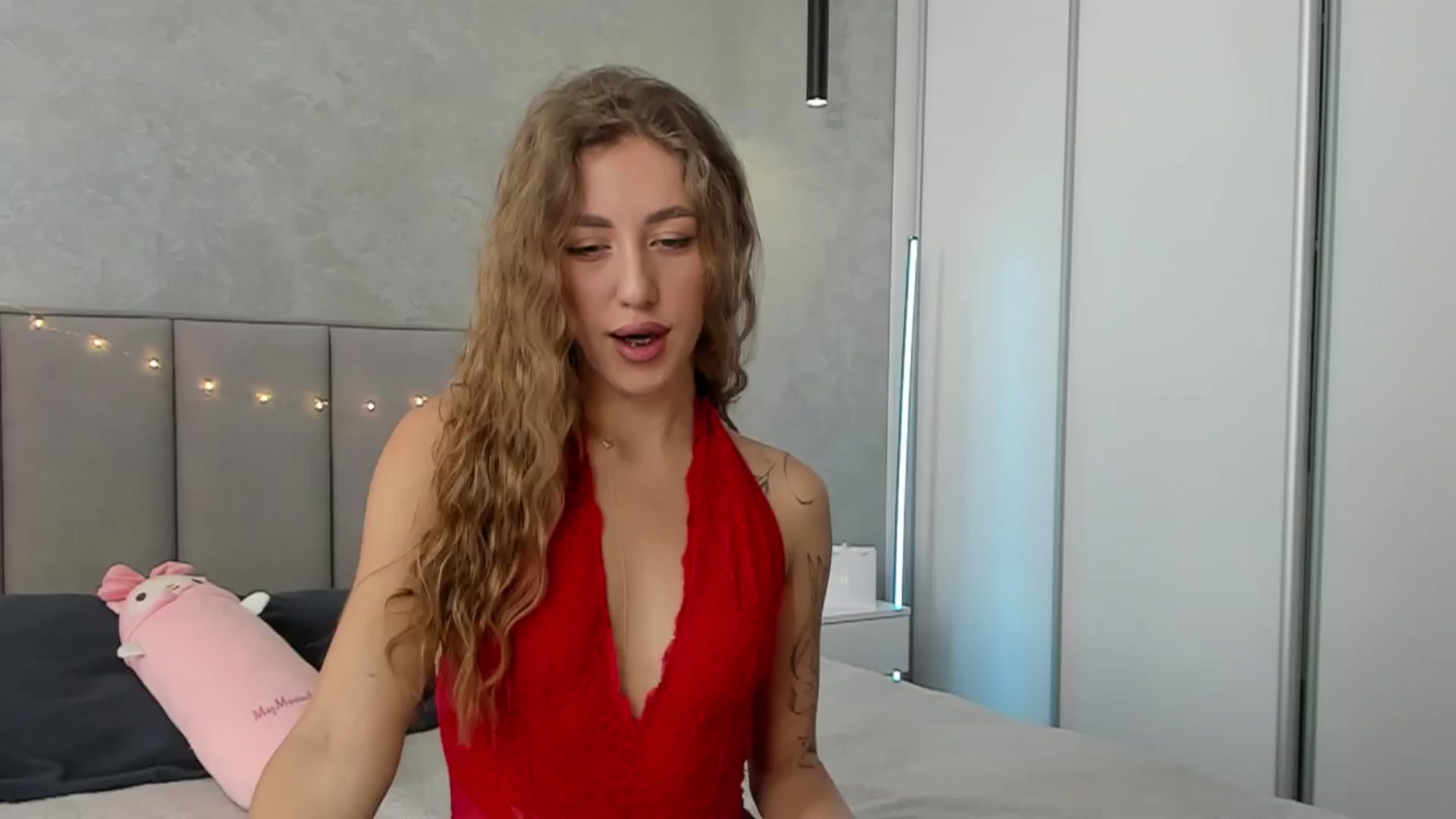 Gallery image thumbnail from LaAngel's myfreecams stream on, 02/09/2026, 14:58 image 4 of 20