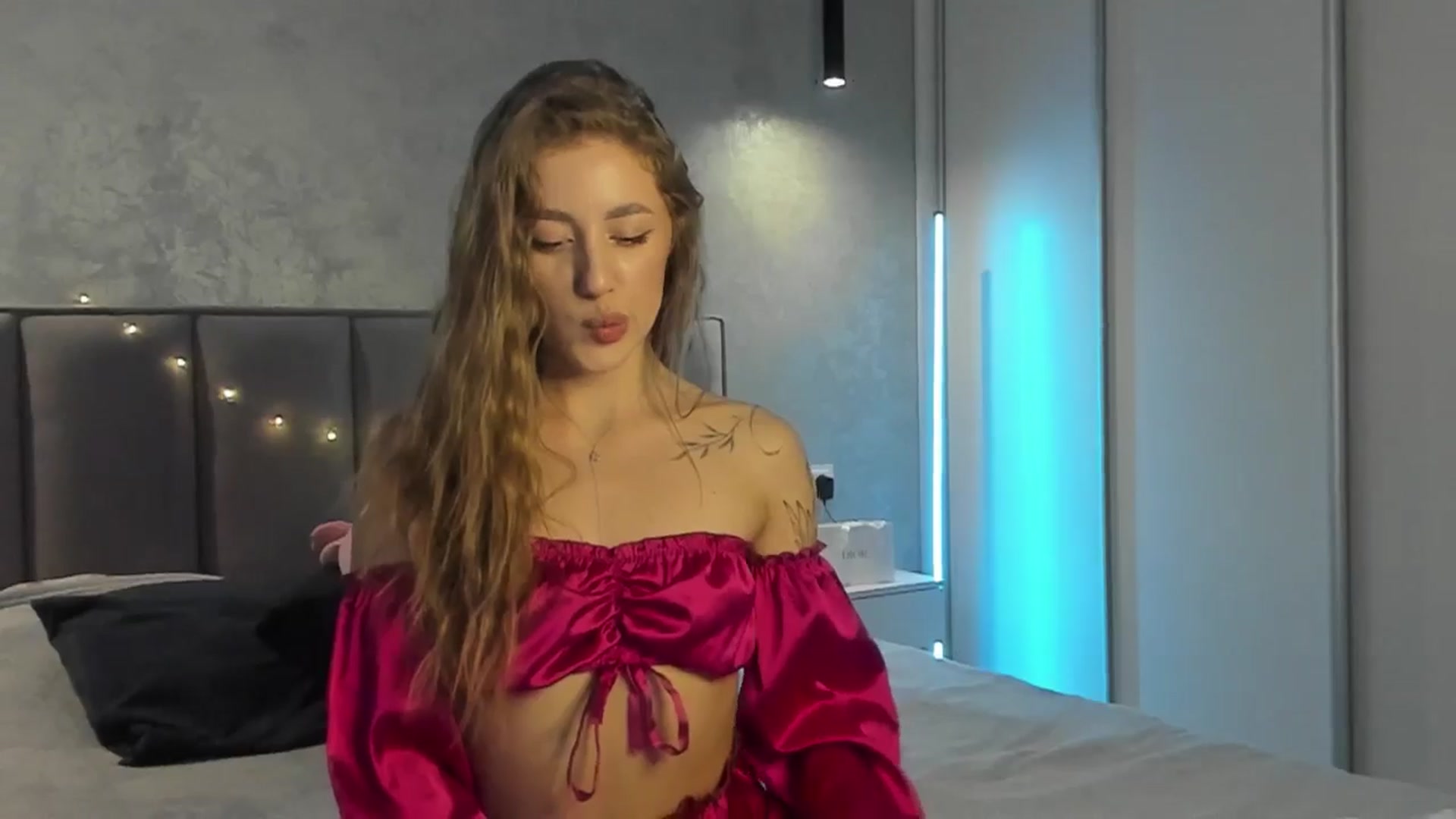 Gallery image thumbnail from LaAngel's myfreecams stream on, 02/11/2026, 16:32 image 5 of 20