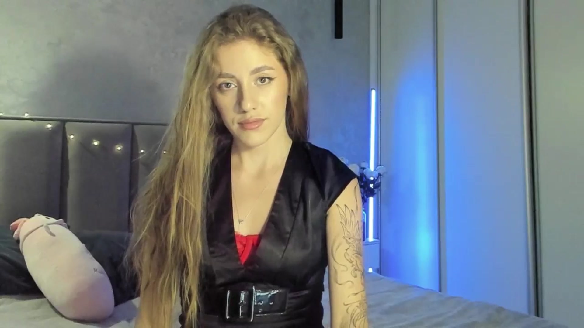 Gallery image thumbnail from LaAngel's myfreecams stream on, 02/16/2026, 15:32 image 19 of 20