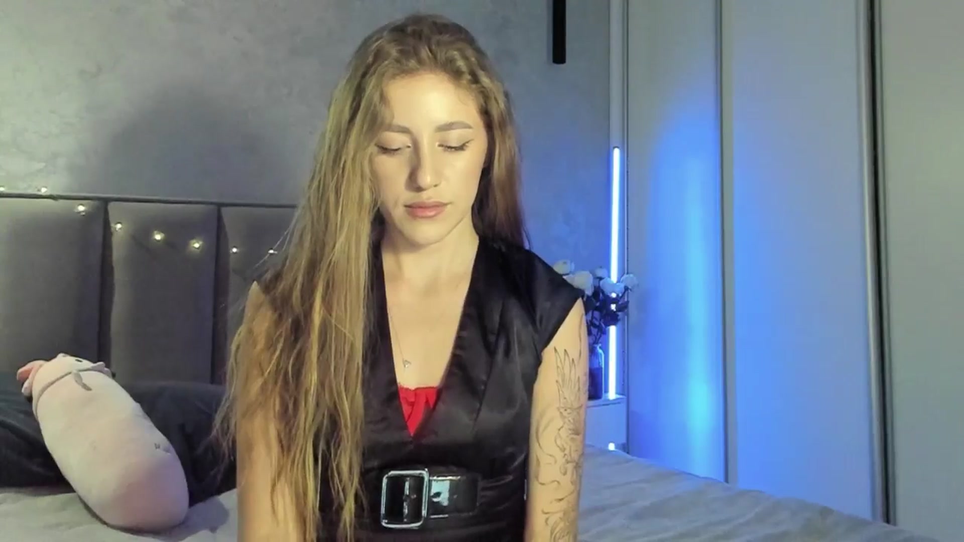 Gallery image thumbnail from LaAngel's myfreecams stream on, 02/16/2026, 15:32 image 20 of 20