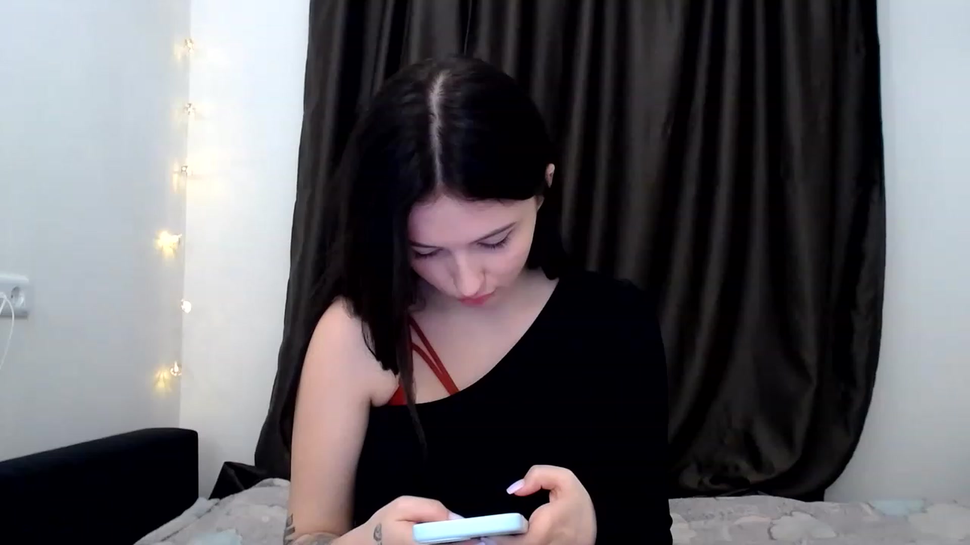 Gallery image thumbnail from LaCharmell's myfreecams stream on, 01/31/2023, 01:30 image 17 of 20