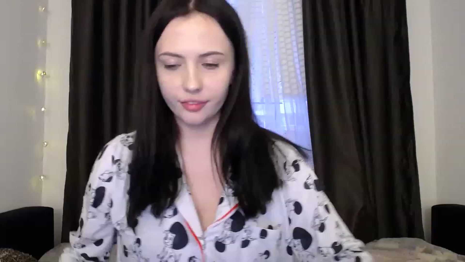 Gallery image thumbnail from LaCharmell's myfreecams stream on, 03/29/2023, 15:01 image 8 of 20