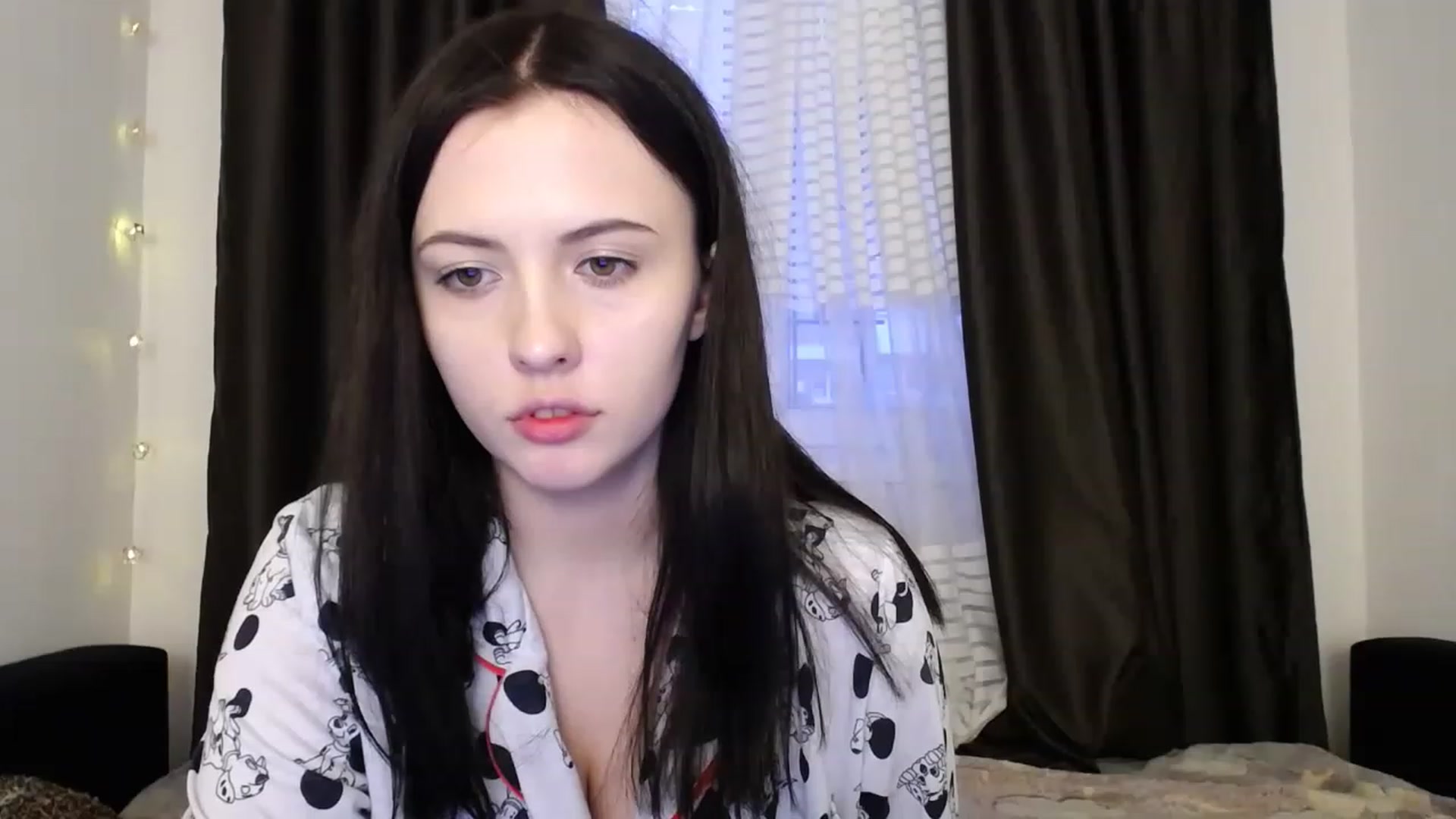 Gallery image thumbnail from LaCharmell's myfreecams stream on, 03/29/2023, 16:16 image 3 of 20