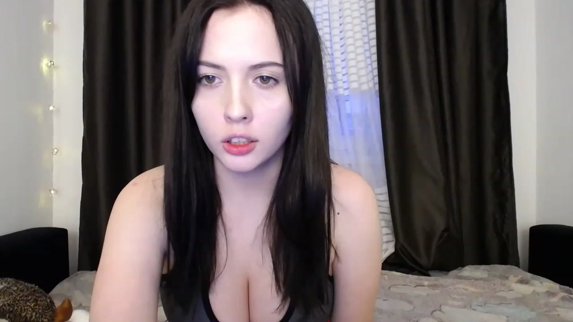 Gallery image thumbnail from LaCharmell's myfreecams stream on, 03/29/2023, 16:16 image 10 of 20