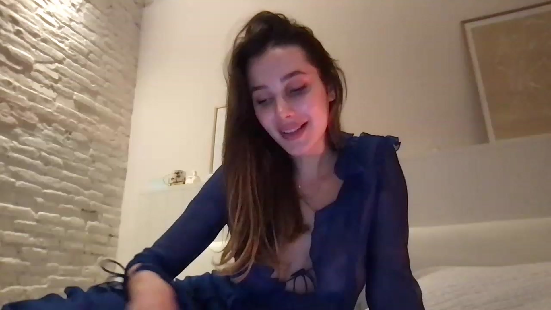 Gallery image thumbnail from LaLune's myfreecams stream on, 11/23/2022, 23:36 image 13 of 20