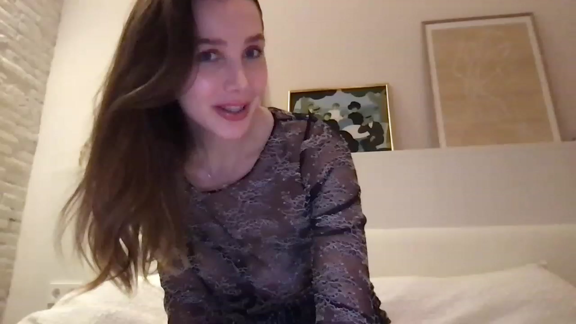 Gallery image thumbnail from LaLune's myfreecams stream on, 01/31/2023, 20:36 image 11 of 20