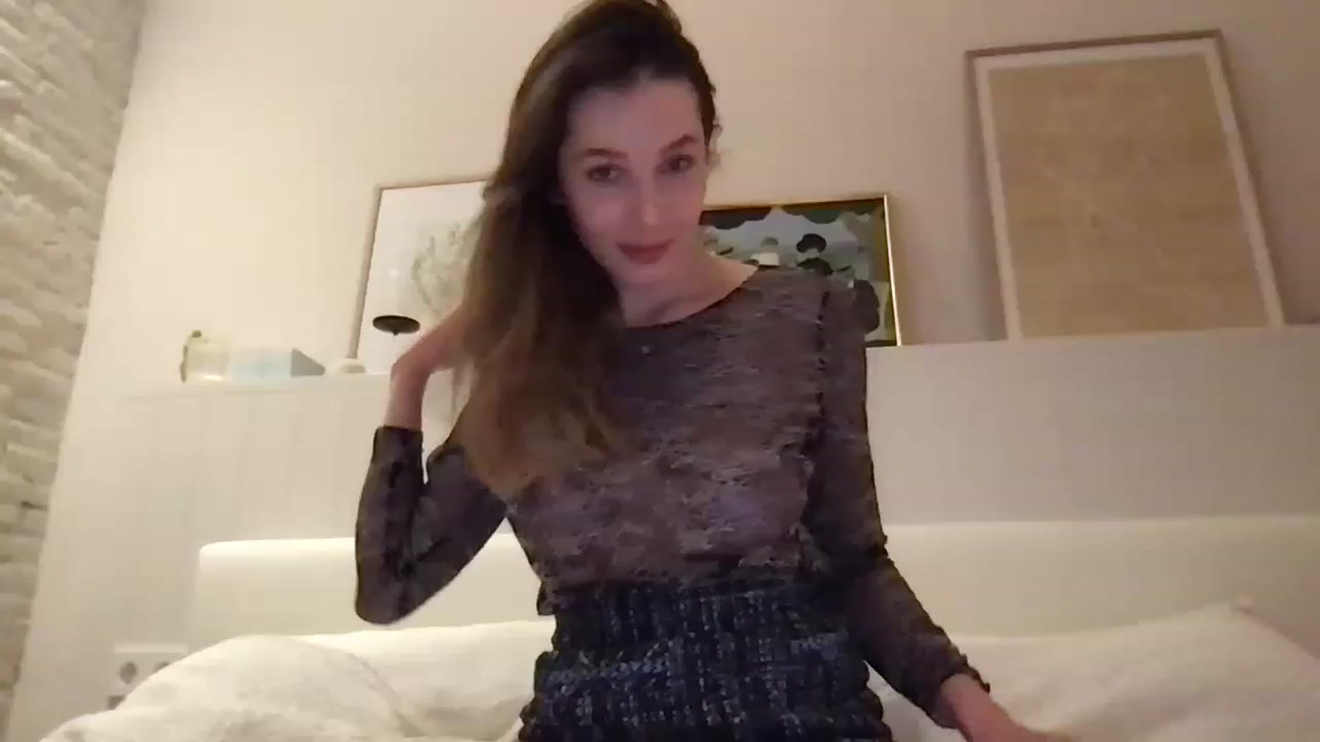 Gallery image thumbnail from LaLune's myfreecams stream on, 01/31/2023, 20:36 image 12 of 20