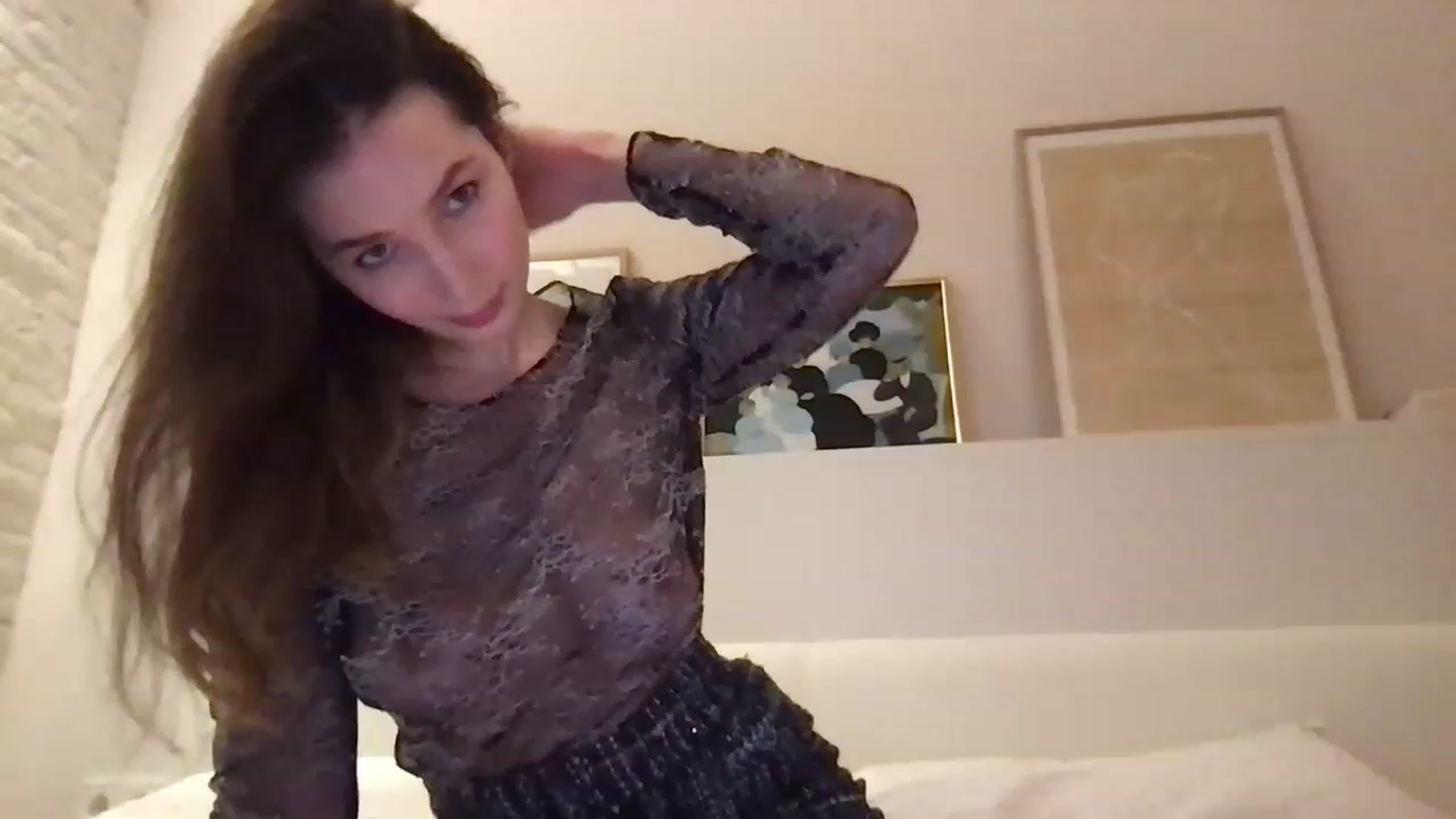 Gallery image thumbnail from LaLune's myfreecams stream on, 01/31/2023, 20:36 image 2 of 20