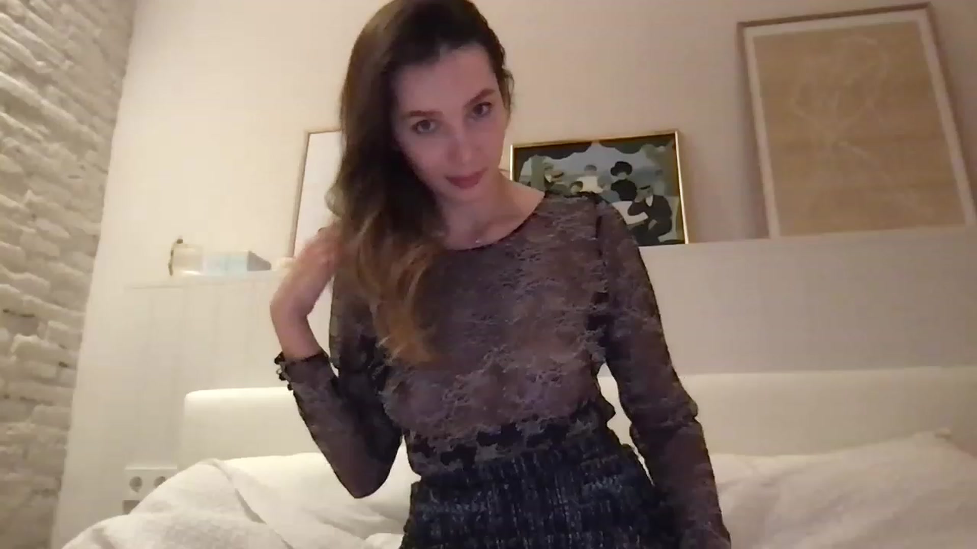 Gallery image thumbnail from LaLune's myfreecams stream on, 01/31/2023, 20:36 image 20 of 20