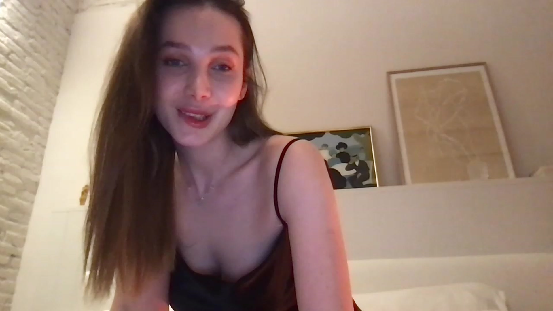 Gallery image thumbnail from LaLune's myfreecams stream on, 02/02/2023, 19:13 image 14 of 20