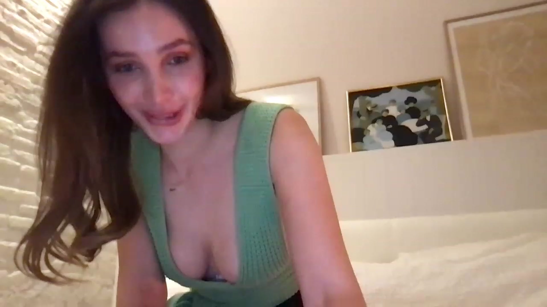 Gallery image thumbnail from LaLune's myfreecams stream on, 02/22/2023, 19:58 image 17 of 20