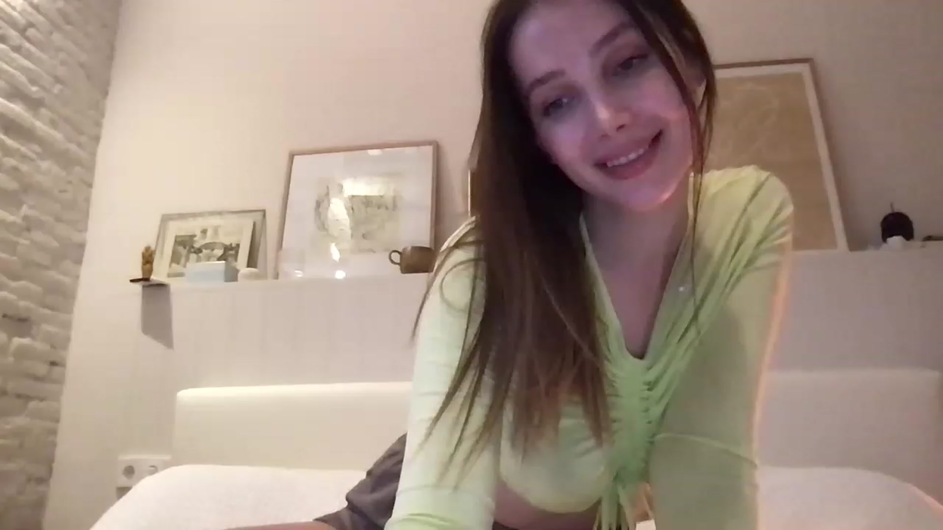 Gallery image thumbnail from LaLune's myfreecams stream on, 04/24/2023, 19:05 image 3 of 20