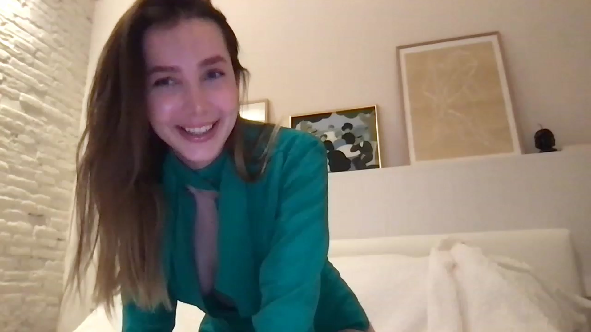 Gallery image thumbnail from LaLune's myfreecams stream on, 05/30/2023, 19:29 image 13 of 20