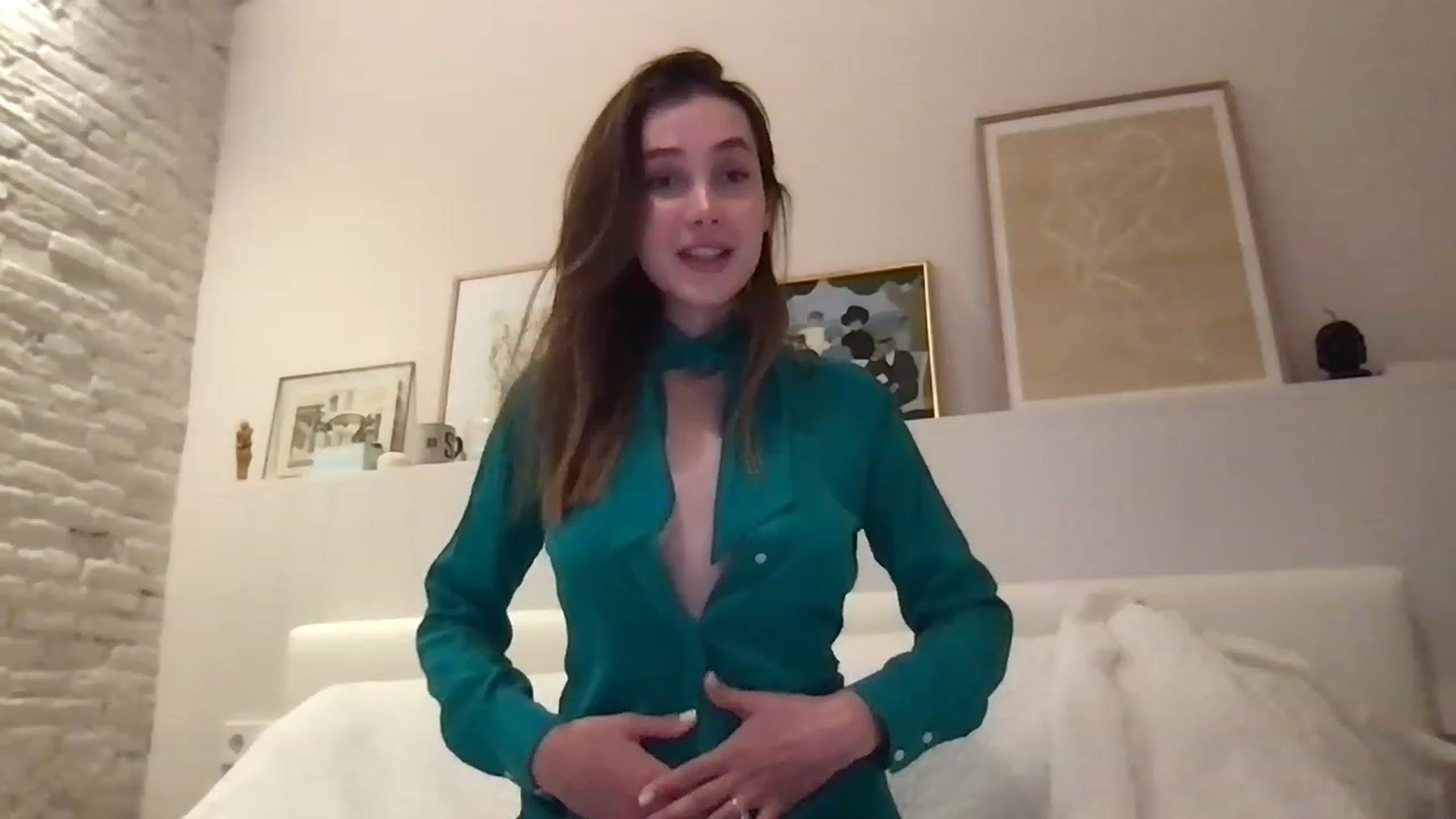 Gallery image thumbnail from LaLune's myfreecams stream on, 05/30/2023, 19:29 image 4 of 20