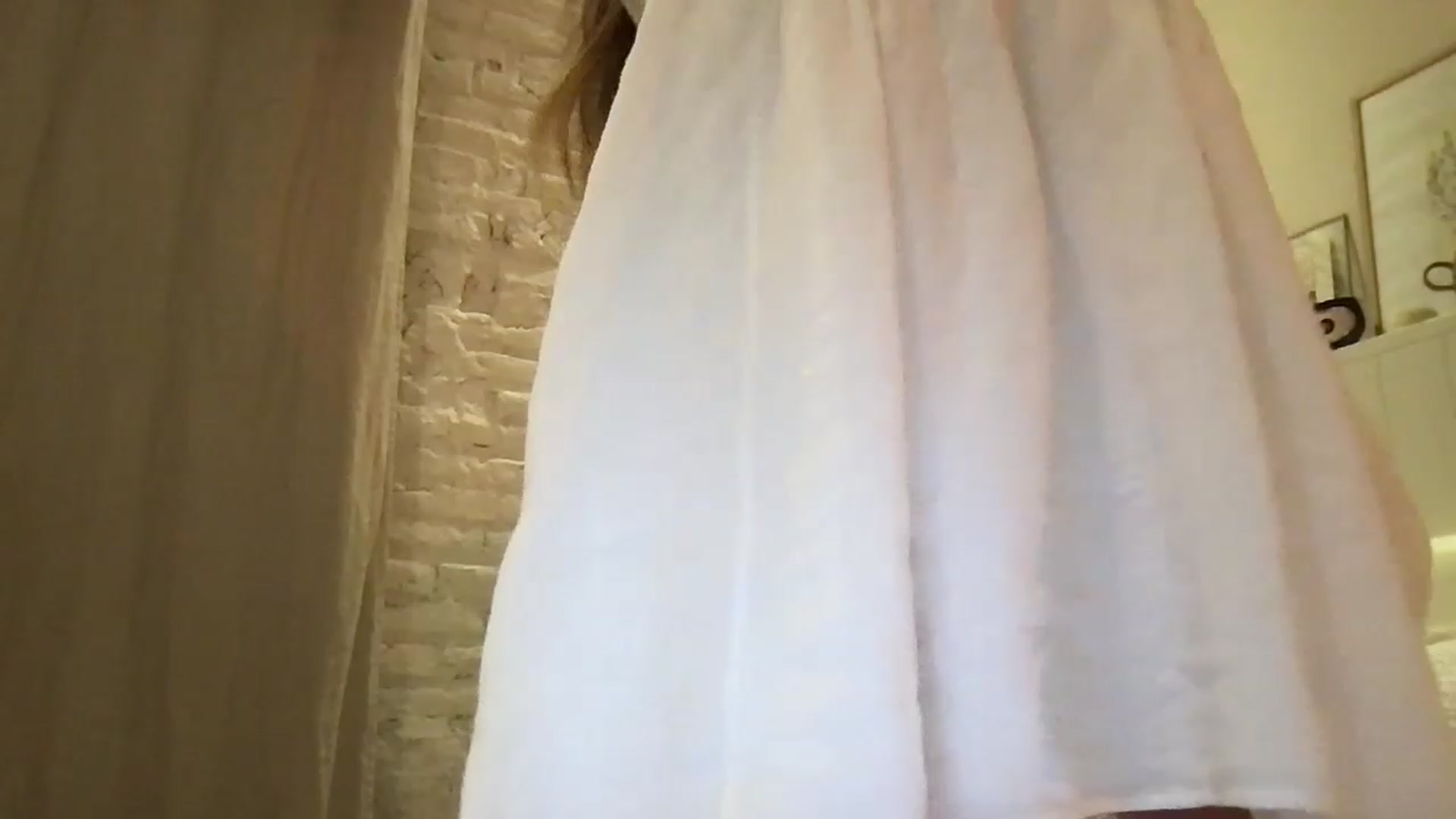 Gallery image thumbnail from LaLune's myfreecams stream on, 07/26/2023, 20:40 image 16 of 20