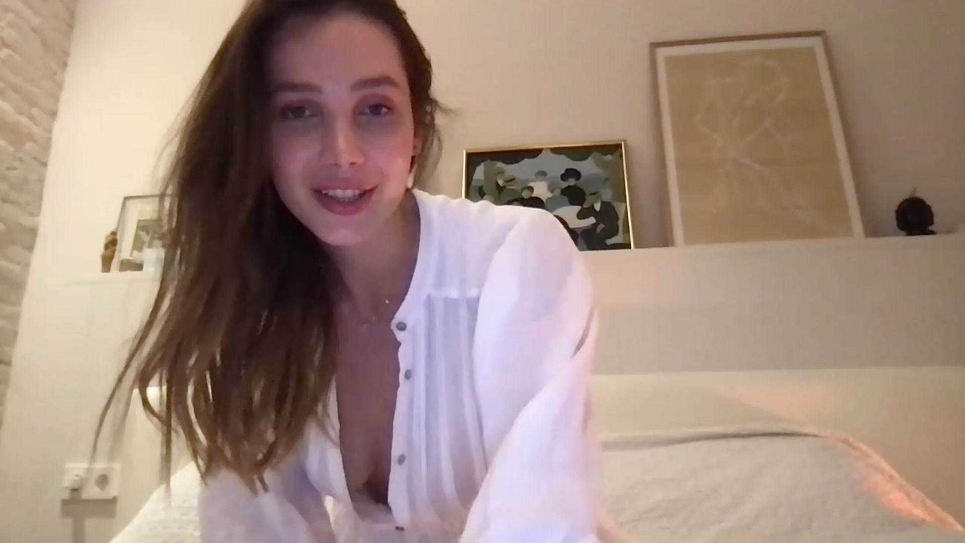 Gallery image thumbnail from LaLune's myfreecams stream on, 07/26/2023, 20:40 image 5 of 20