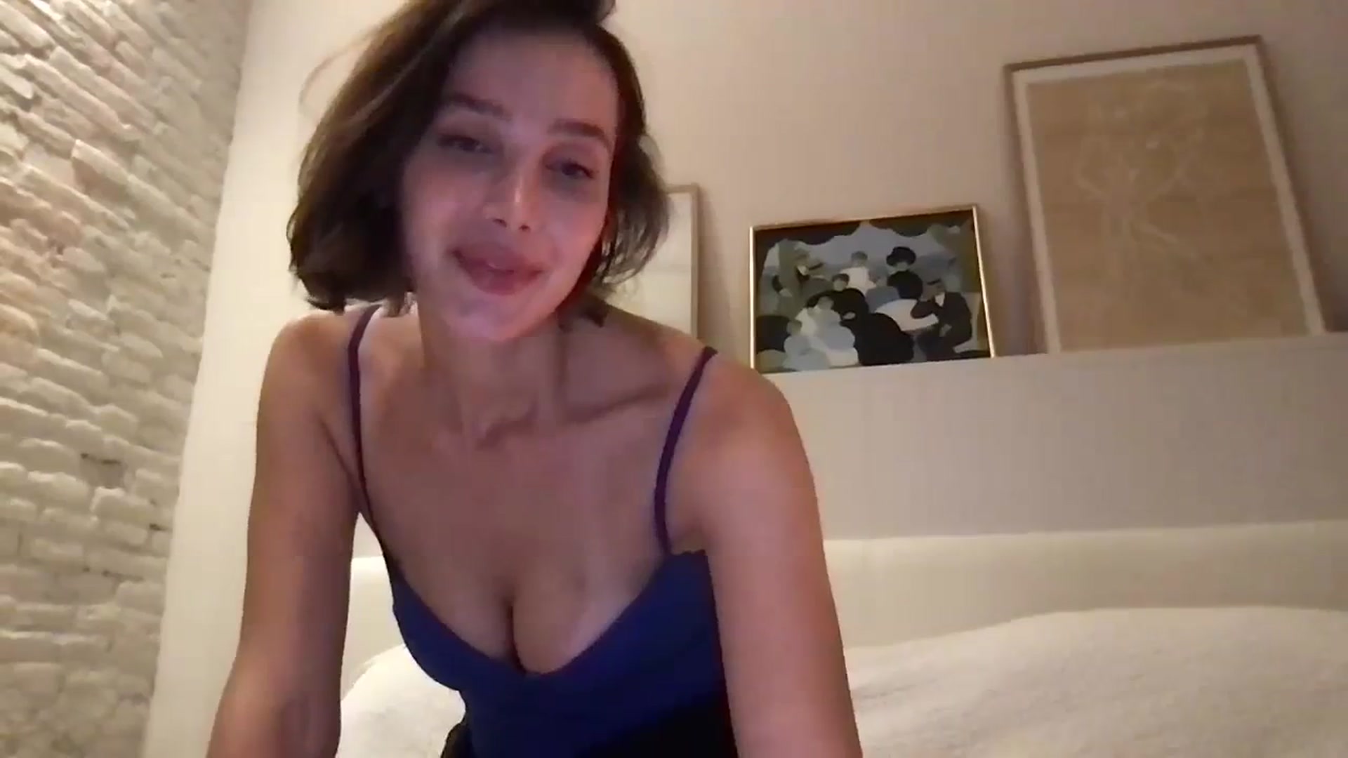 Gallery image thumbnail from LaLune's myfreecams stream on, 08/23/2023, 19:43 image 12 of 20