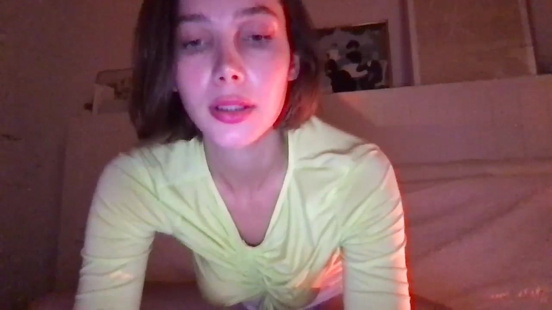 Gallery image thumbnail from LaLune's myfreecams stream on, 09/16/2023, 21:33 image 17 of 20