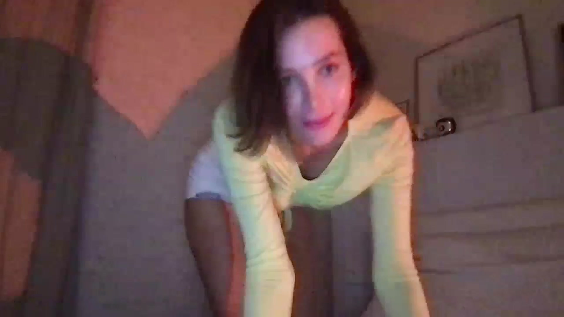 Gallery image thumbnail from LaLune's myfreecams stream on, 09/16/2023, 21:33 image 6 of 20