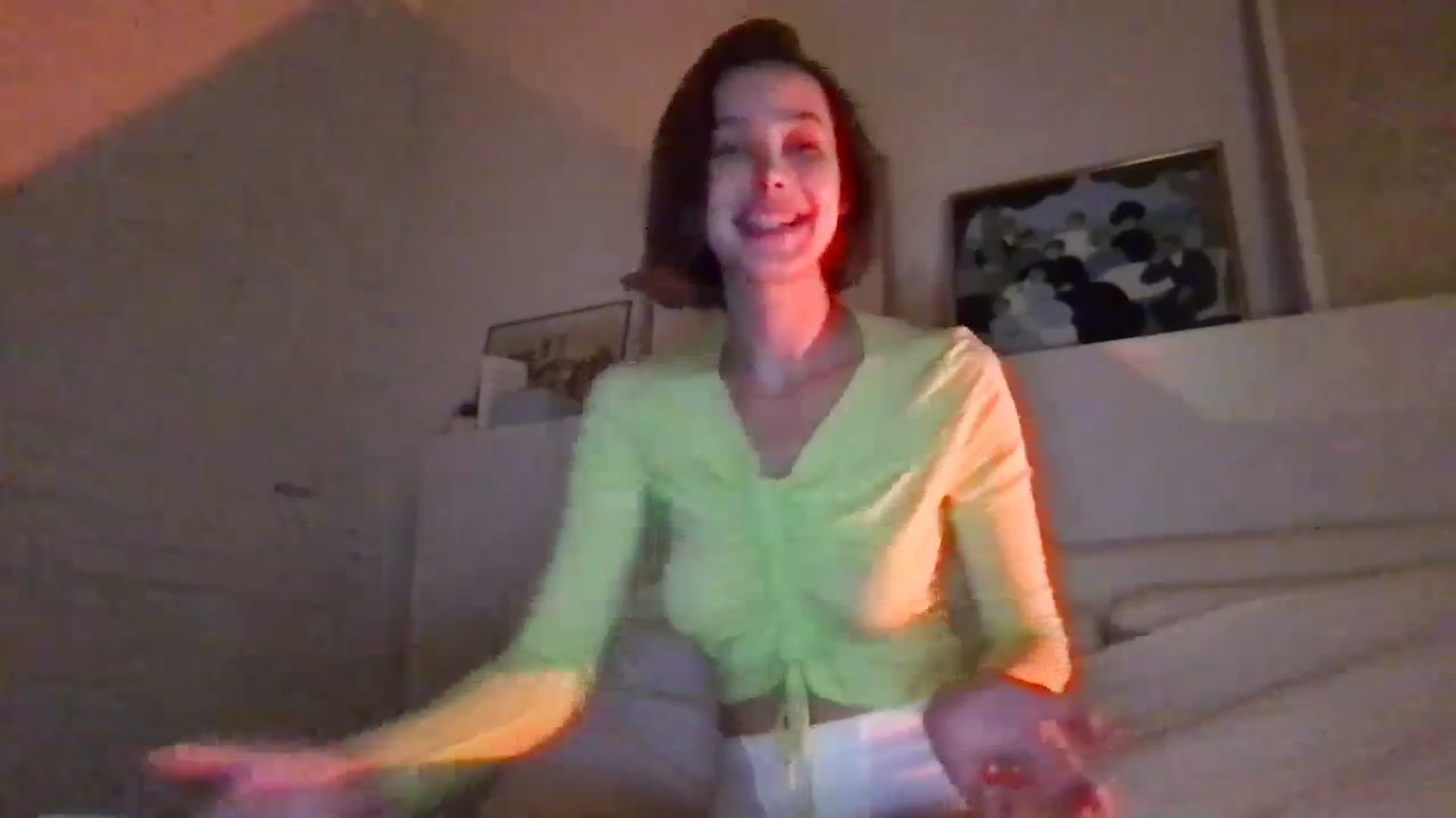 Gallery image thumbnail from LaLune's myfreecams stream on, 09/16/2023, 21:33 image 10 of 20
