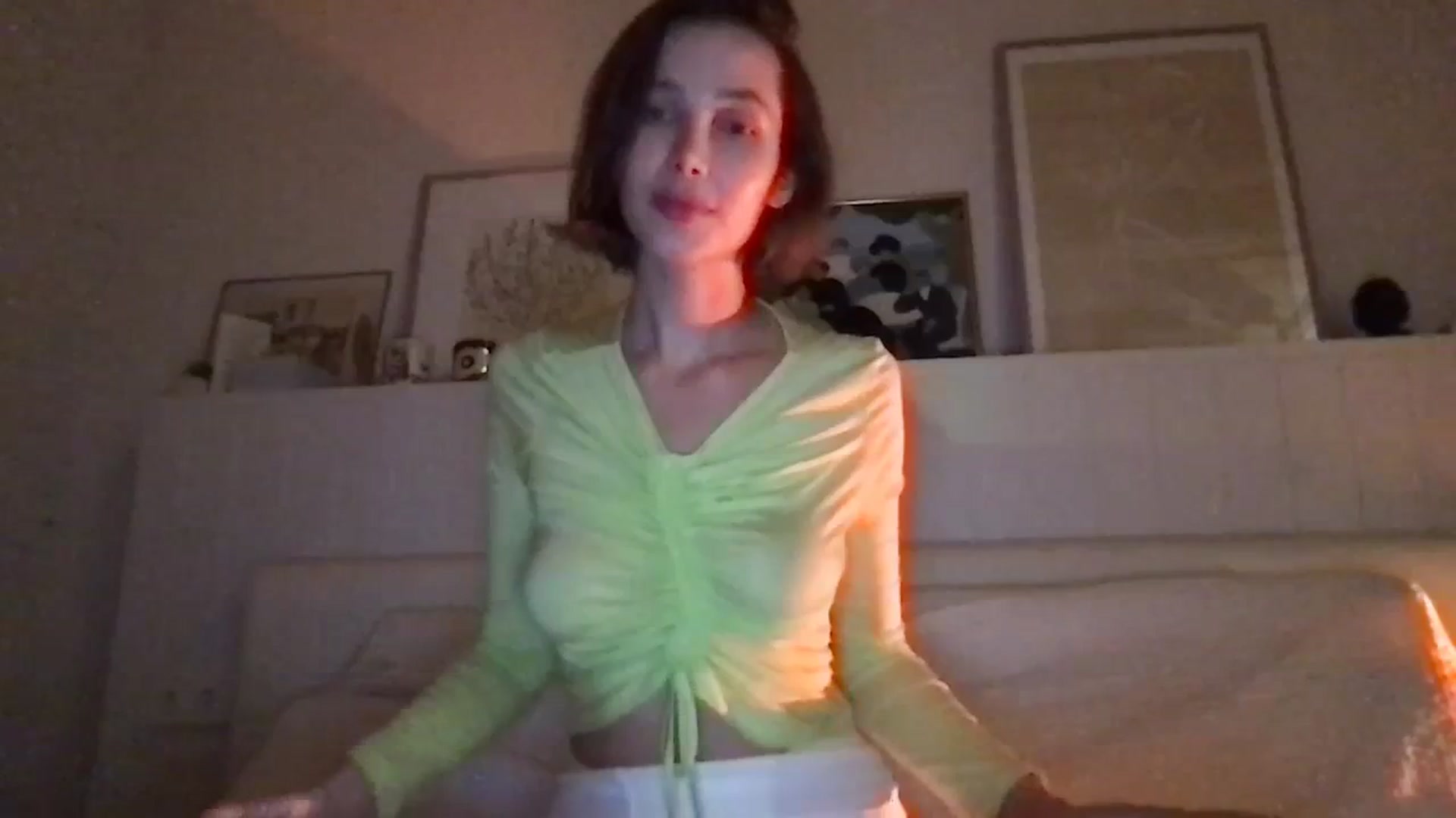 Gallery image thumbnail from LaLune's myfreecams stream on, 09/16/2023, 21:33 image 2 of 20