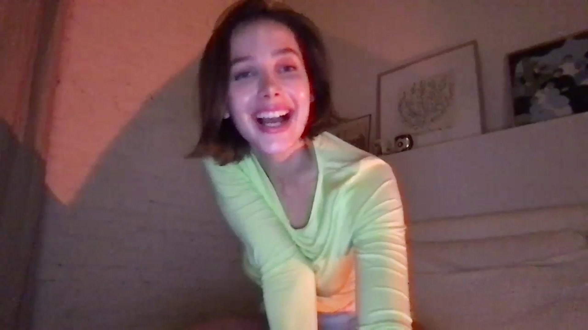 Gallery image thumbnail from LaLune's myfreecams stream on, 09/16/2023, 21:33 image 8 of 20