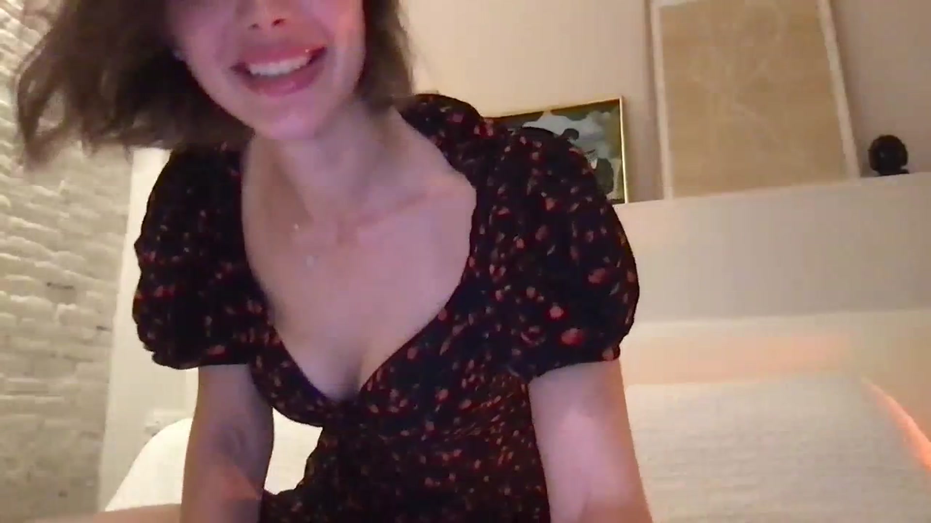 Gallery image thumbnail from LaLune's myfreecams stream on, 09/27/2023, 22:10 image 10 of 20