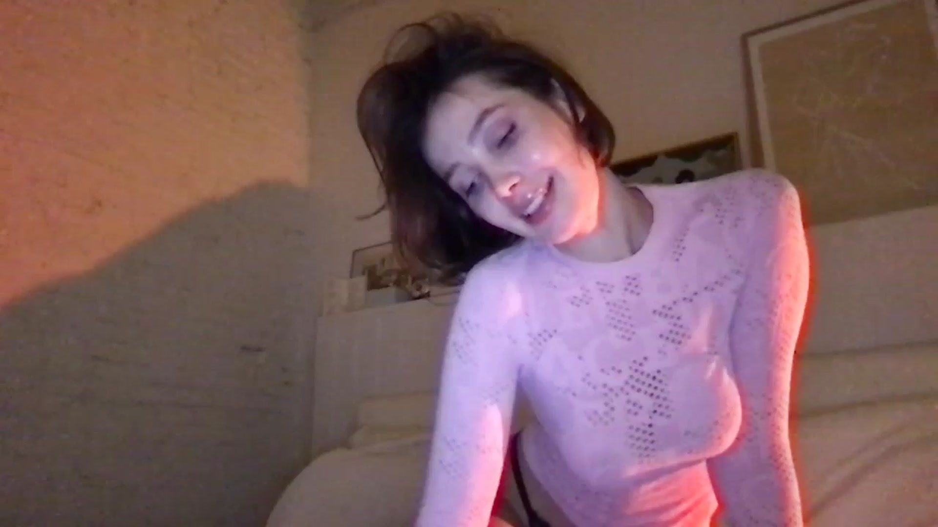 Gallery image thumbnail from LaLune's myfreecams stream on, 10/23/2023, 19:47 image 10 of 20