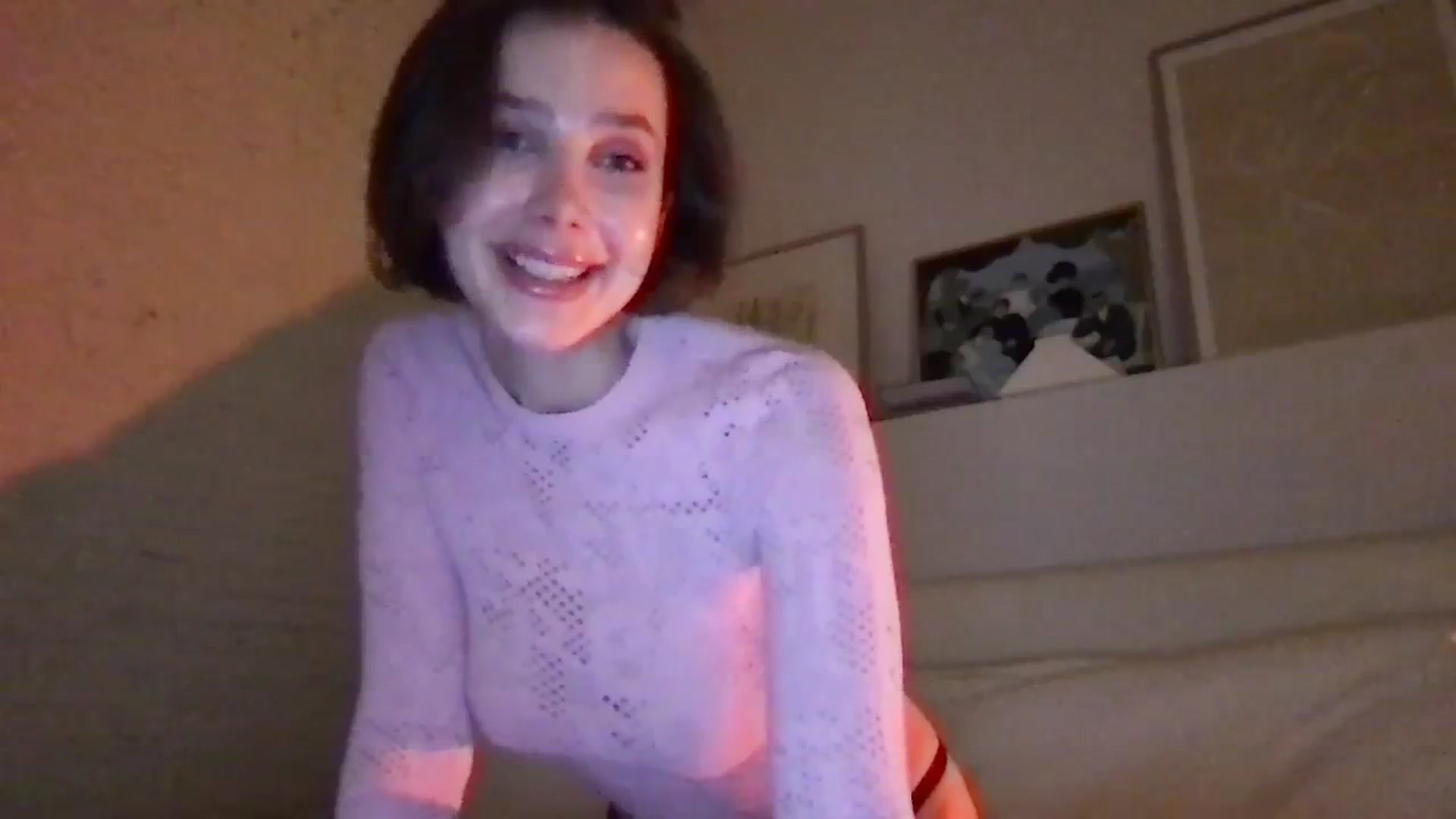 Gallery image thumbnail from LaLune's myfreecams stream on, 10/23/2023, 19:47 image 18 of 20