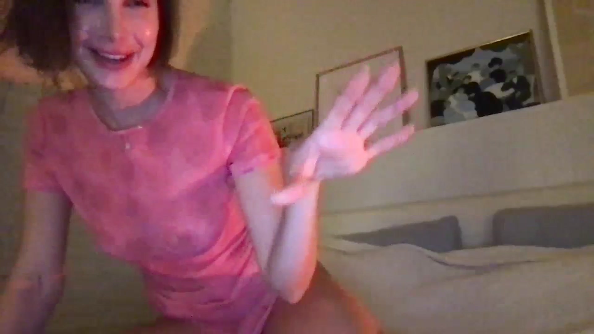 Gallery image thumbnail from LaLune's myfreecams stream on, 11/03/2023, 18:32 image 19 of 20