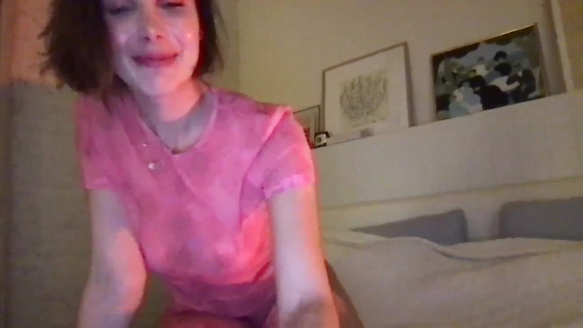 Gallery image thumbnail from LaLune's myfreecams stream on, 11/03/2023, 18:32 image 6 of 20