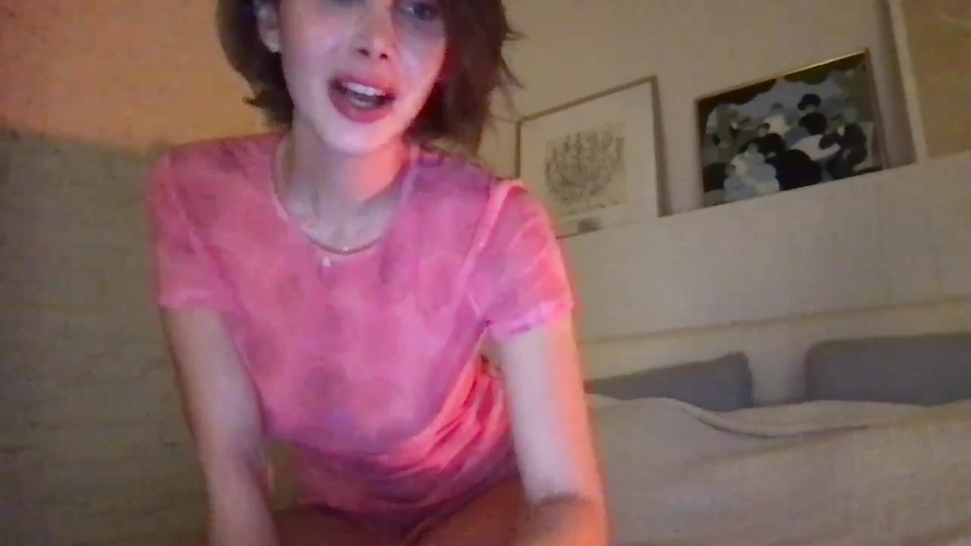 Gallery image thumbnail from LaLune's myfreecams stream on, 11/03/2023, 18:32 image 11 of 20